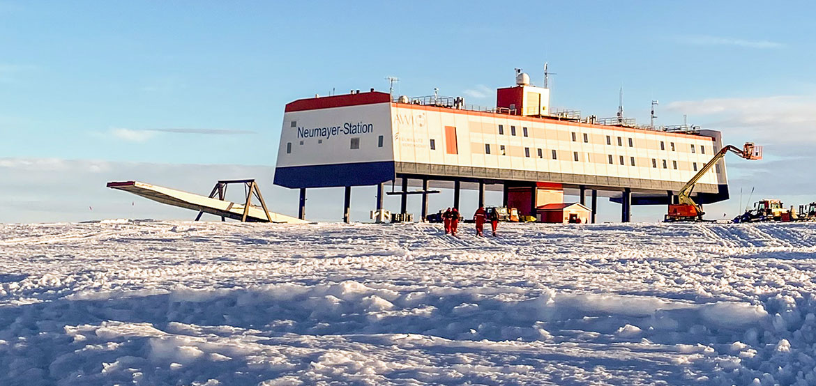 Neumayer Station Slider