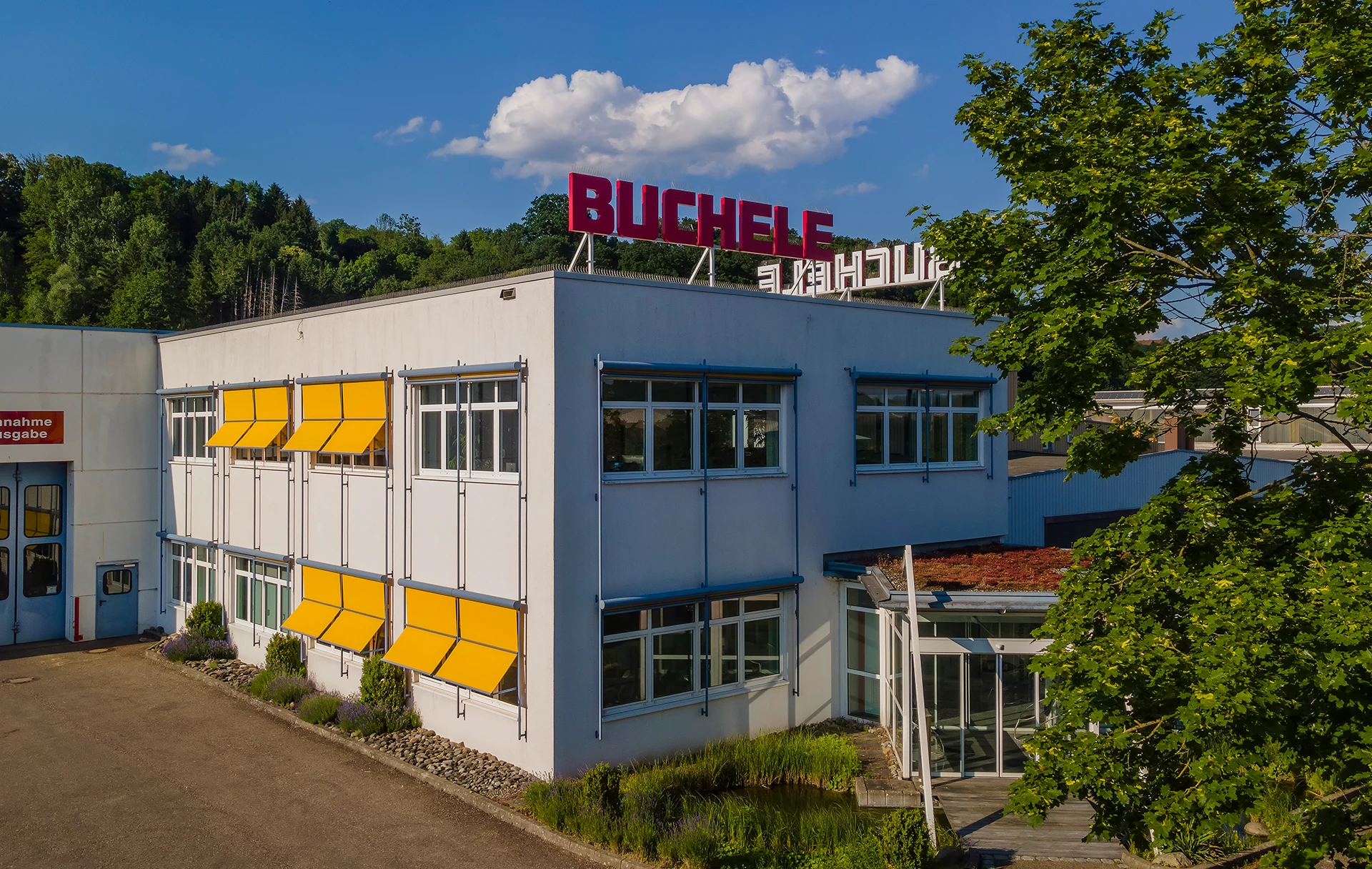 BUCHELE headquarters in Ebersbach/Fils with logo on the roof